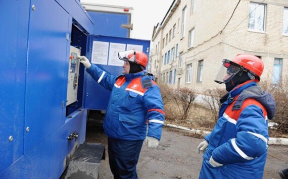 Энергетики продолжают восстановление электроснабжения Тульской области, вызванного сильным ветром