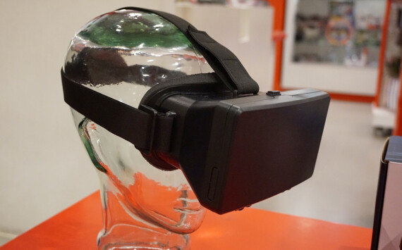 ВТБ расширит применение VR-консультанта в инвестициях
