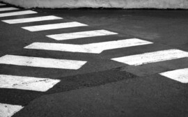 В Оренбурге собираются обустроить пешеходные переходы возле школ