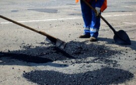 В Оренбурге продолжаются дорожные работы