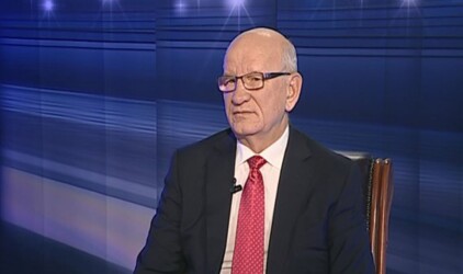 Юрий Берг решился на эксперимент со школами Оренбуржья