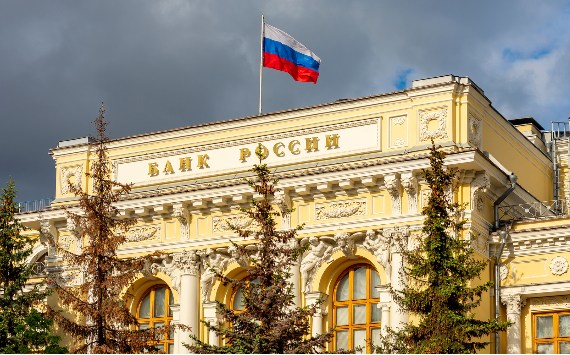 ВТБ не планирует менять ставки по кредитам и депозитам после решения ЦБ РФ