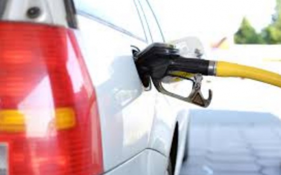 В Оренбуржье АЗС меняют стоимость бензина каждый день